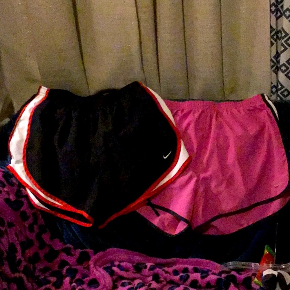 Nike Shorts ( 2 ) sz Large